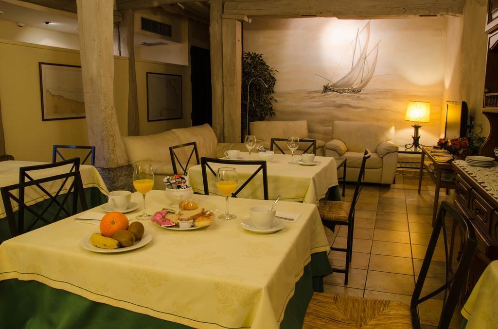 מוטריקו Hotel Zumalabe מראה חיצוני תמונה